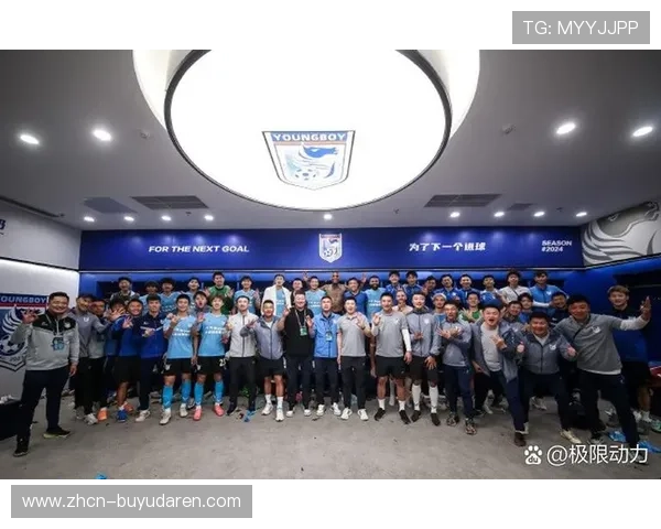 意甲俱乐部社区活动，球员参与青少年培训